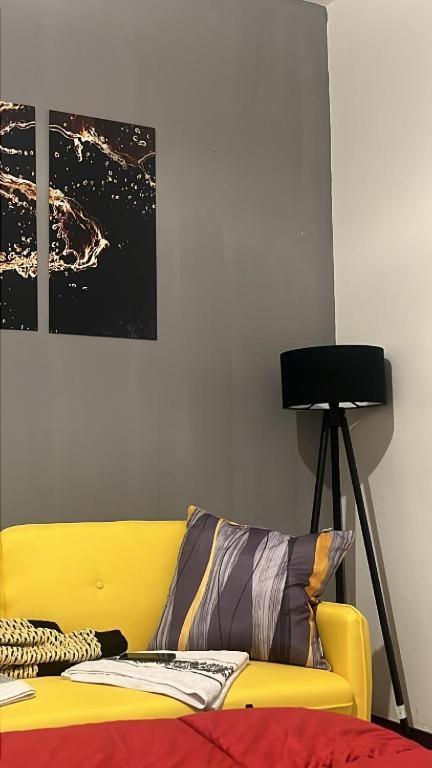 Shiva House Hotel Наполи Екстериор снимка